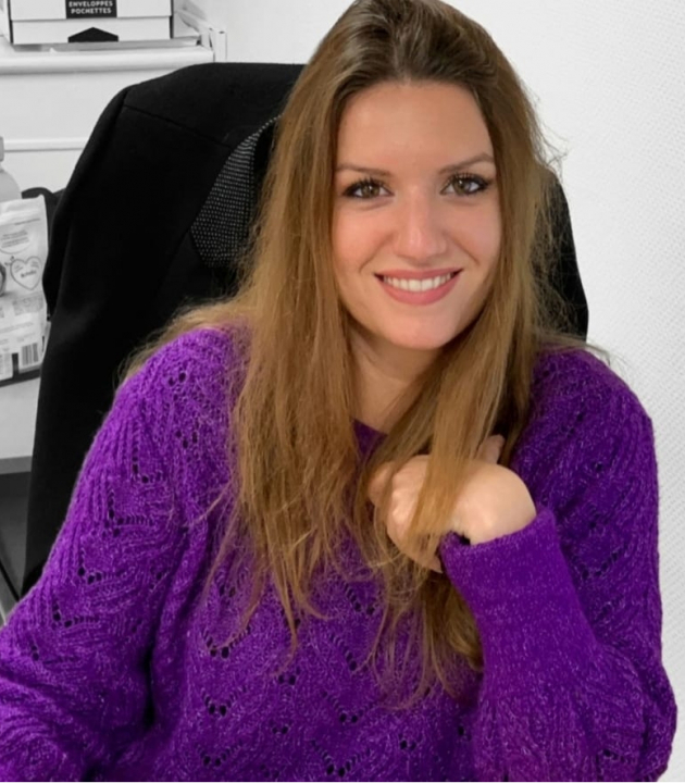 Laura Barsamian