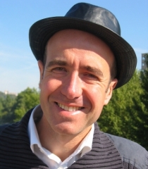 >Alain Dreyfus
