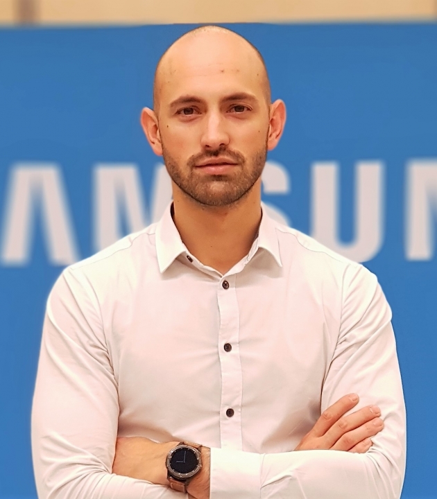 SIMON BAZANTAY