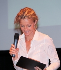 Raphaële Burel