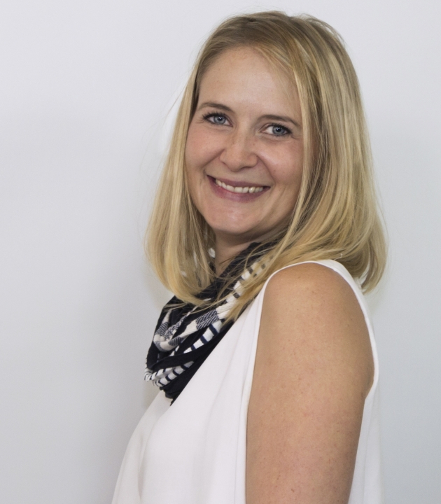 Amandine Dennetiere