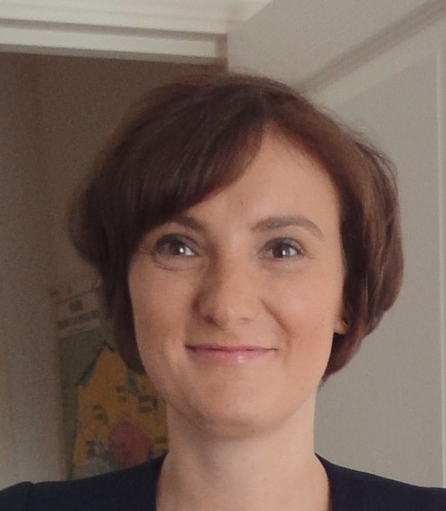 Estelle TIRLET