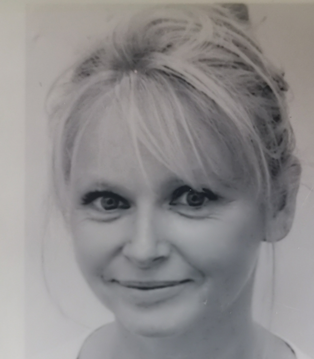 CHRISTELLE HELIES