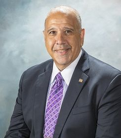 Raymond Menna