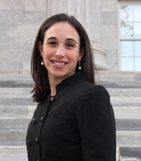 Dana Bazelon